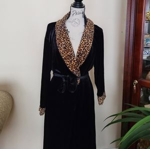 Amanda  stewart Robe de chambre made in Canada